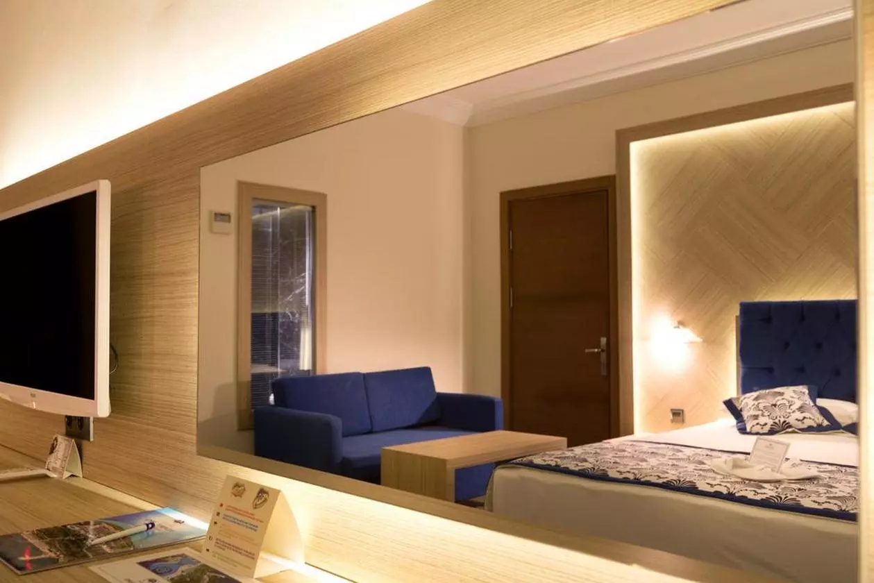 EPHESUSPRINCESS_SHABAVIZ (11).jpg